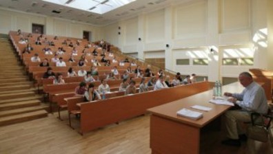 Российским вузам разрешат создавать на своей базе школьные классы